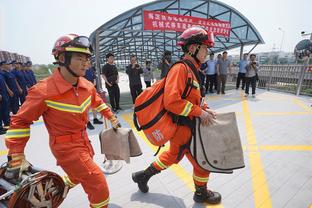 记者：比利亚雷亚尔同意加比亚冬窗回归米兰