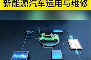 有些艰难！库里半场8投3中得10分2板3助